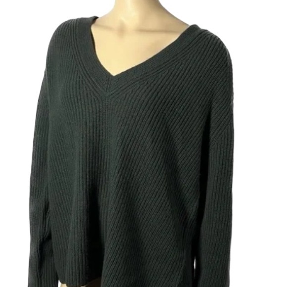 🔥❤️Vince Wide V-Neck Wool-Cashmere Knit Sweater in Dark Green Size 3XL🔥❤️ - Picture 6 of 12